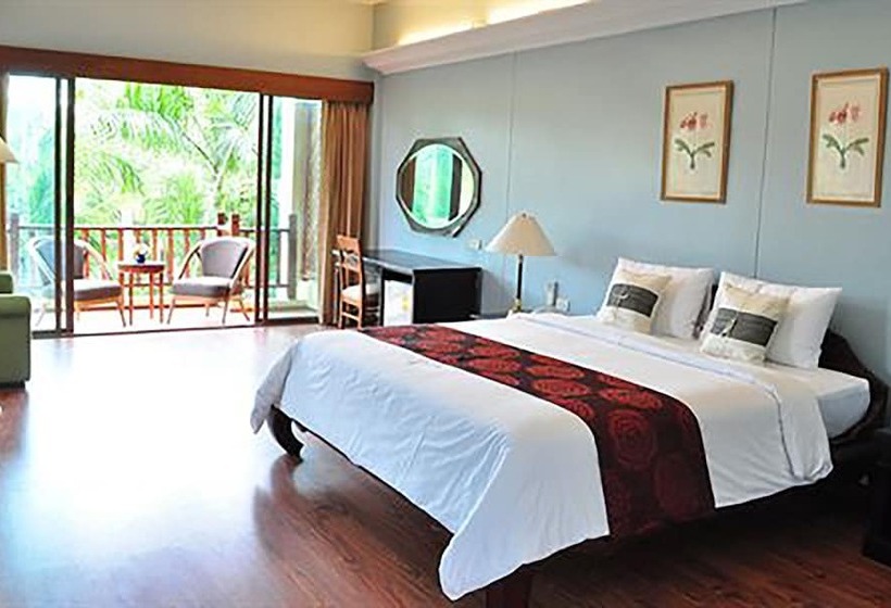 デラックスルーム, Mae Pim Resort