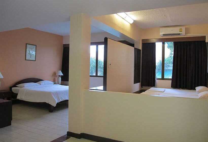 スーペリアールーム, Mae Pim Resort