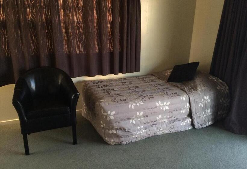 Апартаменты 2 Спальни, North End Motel