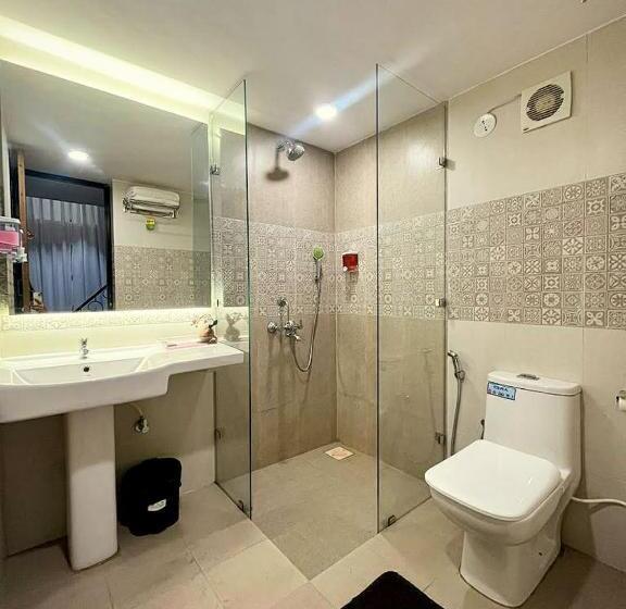 공동 객실, Wtf My House