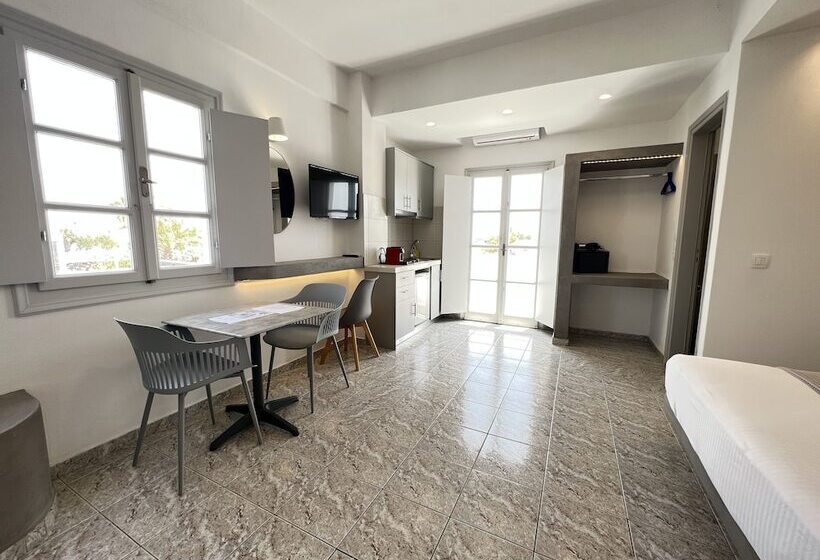 스탠다드 스튜디오, White Lily Suites & Lofts   Adults Only 16 Plus