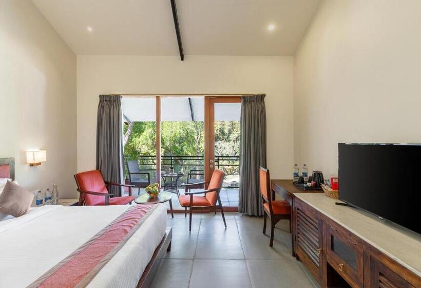 带大床的豪华间, Aranya Vilas   A Nature Resort