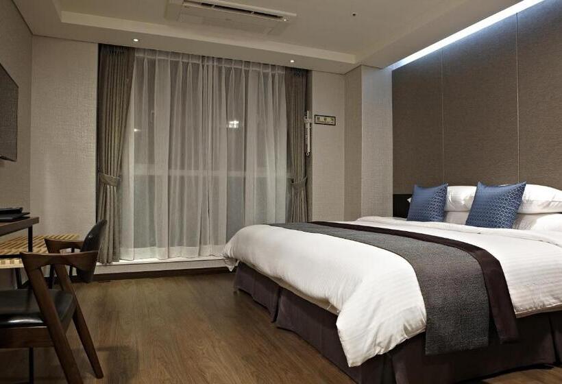 스탠다드 룸 킹사이즈 침대, Ocloud Hotel Gangnam