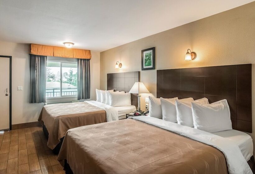 Номер Стандарт 2 Двуспальные Кровати, Quality Inn & Suites Near Downtown Bakersfield