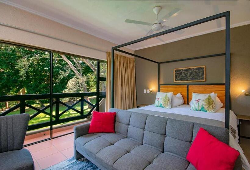 اتاق لوکس با تخت بزرگ, Sanbonani Resort Hotel And Spa