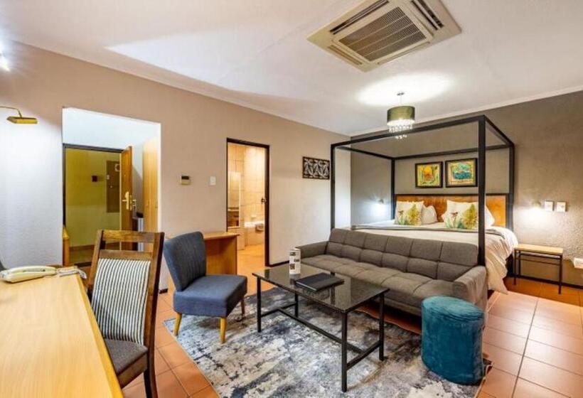 اتاق لوکس با تخت بزرگ, Sanbonani Resort Hotel And Spa