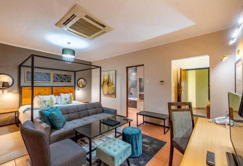اتاق لوکس با تخت بزرگ, Sanbonani Resort Hotel And Spa