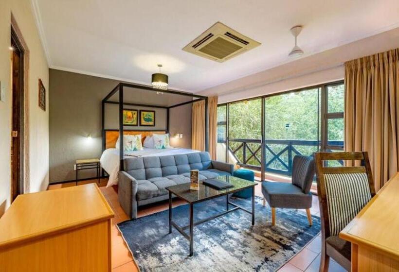 اتاق لوکس با تخت بزرگ, Sanbonani Resort Hotel And Spa