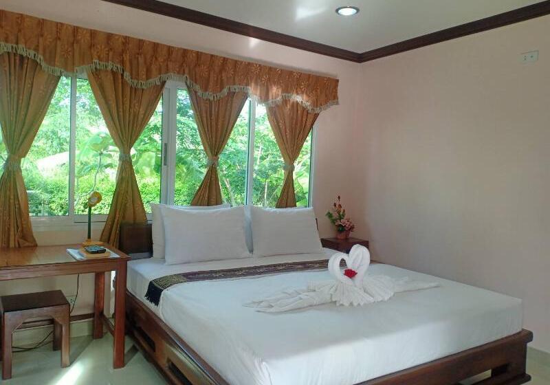 سوییت, Capital O 75415 Nanthachart Riverview Resort