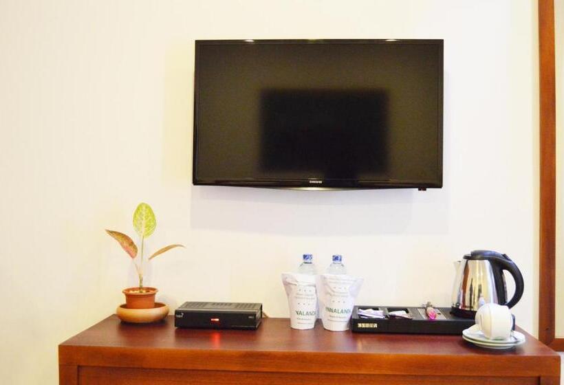 Трехместный Номер Deluxe, Elephant Park   New Deal! Half Off Airport Pickups Available
