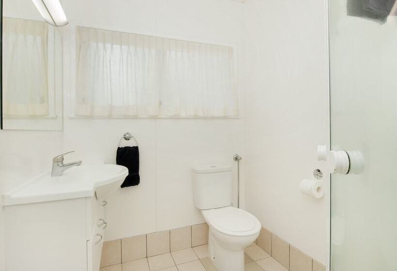 Апартаменты Внутренние 1 Спальня, Hananui Lodge And Apartments