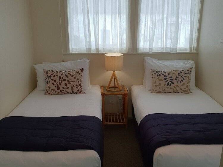 Апартаменты 2 Спальни, Hananui Lodge And Apartments