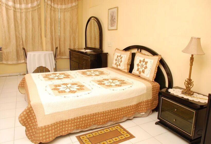 اتاق لوکس, Pavillon Des Receptions &