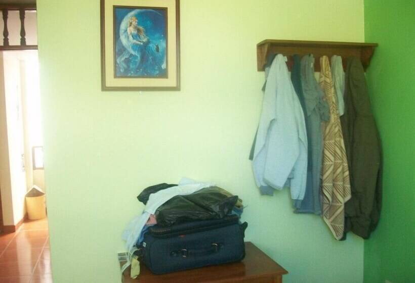 اتاق استاندارد یک نفره, Hostal Casa Blanca