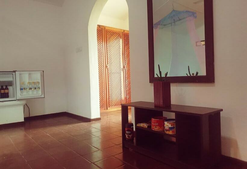Бунгало Deluxe, Helios Beach Resort