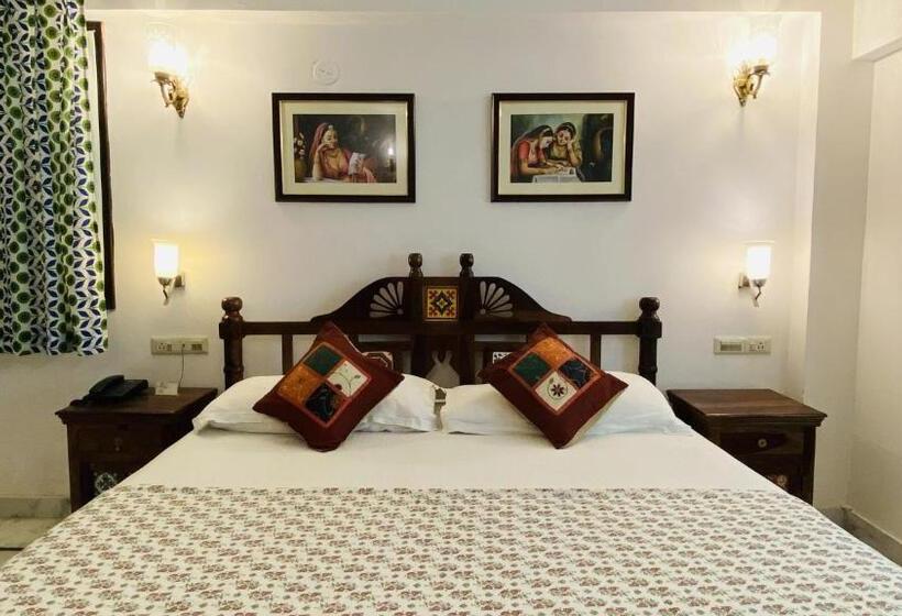 Quarto Deluxe, Kotra Haveli A Boutique Hotel By Lake Pichola
