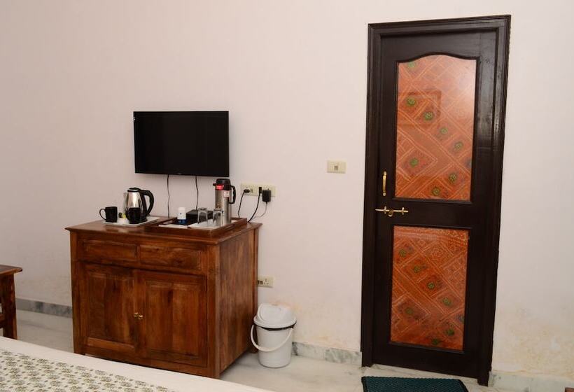 Quarto Deluxe, Kotra Haveli A Boutique Hotel By Lake Pichola