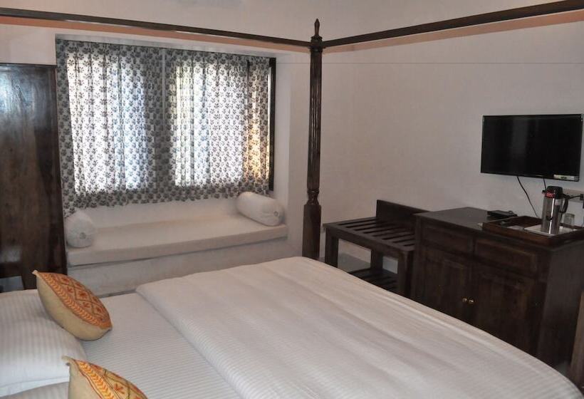 Quarto Deluxe, Kotra Haveli A Boutique Hotel By Lake Pichola