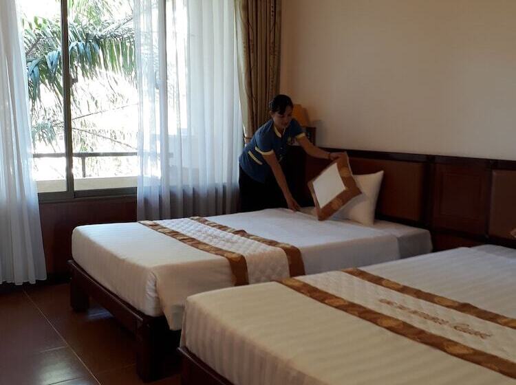 اتاق سوپریور با چشم‌انداز باغ, Vung Tau Intourco Resort