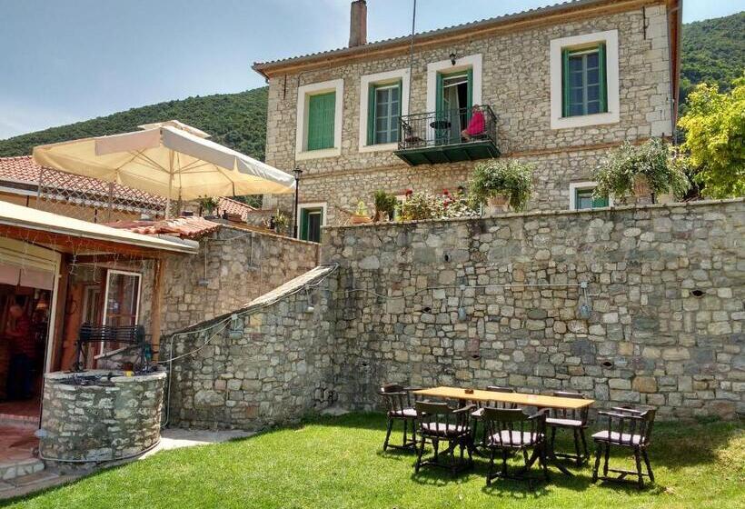 Люкс, Gerofotis Traditional Guesthouse Est 1892   Close To Aigio, Akoli, Selianitika
