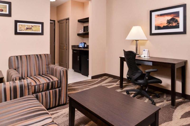 Люкс Кровать Кинг, Best Western Plus Lake Jackson Inn & Suites