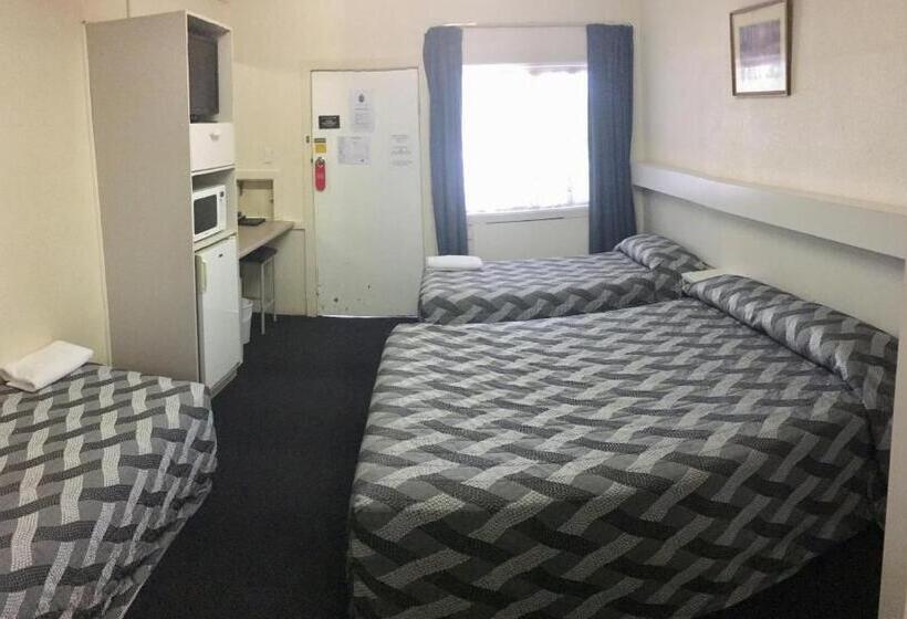 Семейный Номер, Balonne River Motor Inn