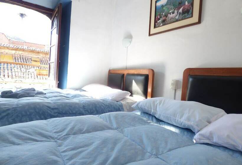 חדר סטנדרט לשלושה, Peruvian Hostal