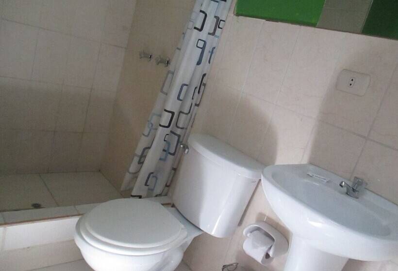 חדר סטנדרט עם מרפסת, Peruvian Hostal