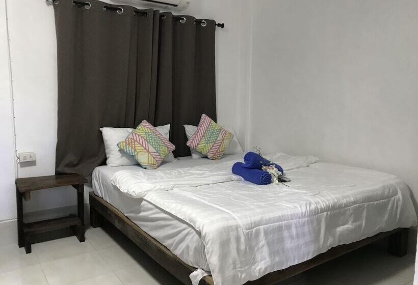 Номер Стандарт, Miss Hong House