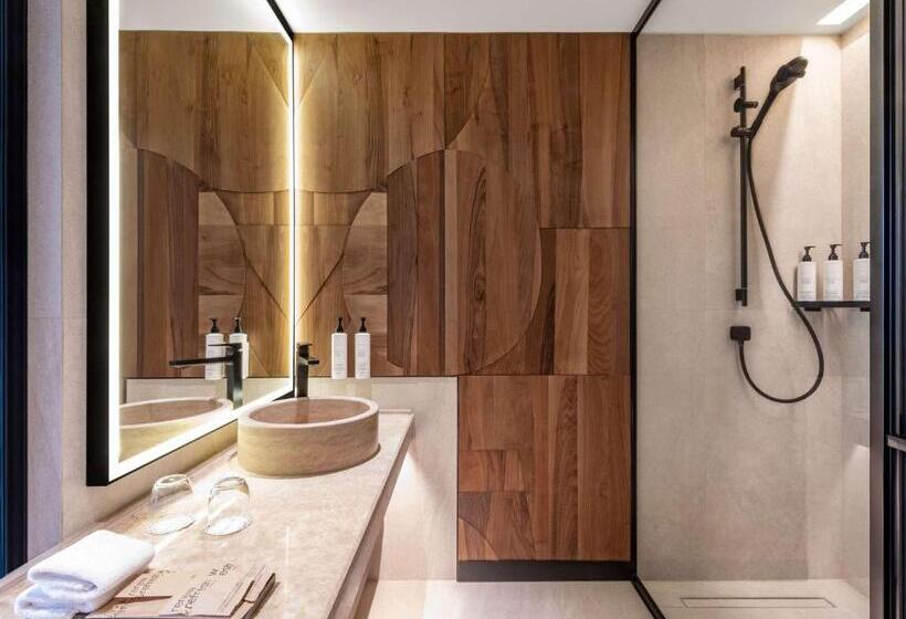 비즈니스룸, Swissôtel Tbilisi