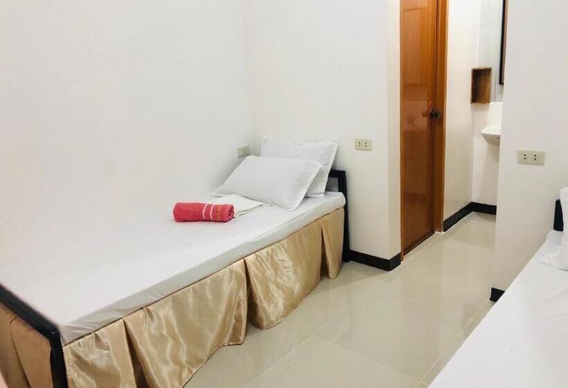 이코노미 룸, Lr Hostel And Cafe