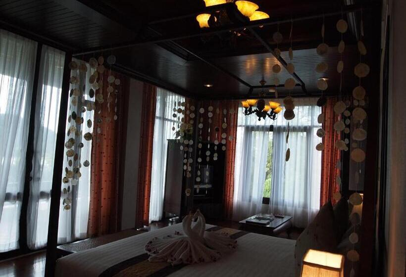 Номер Deluxe, Racha Kiri Resort & Spa, Khanom