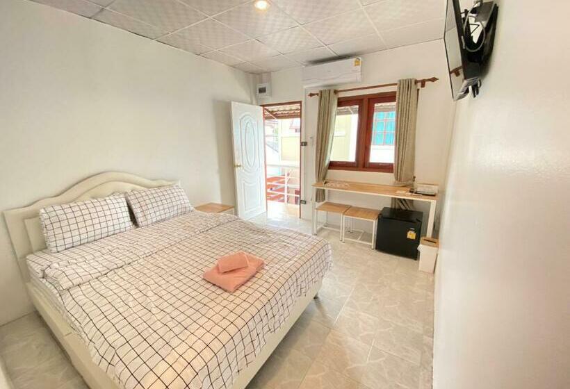 Номер Стандарт, Baan Hall Hostel