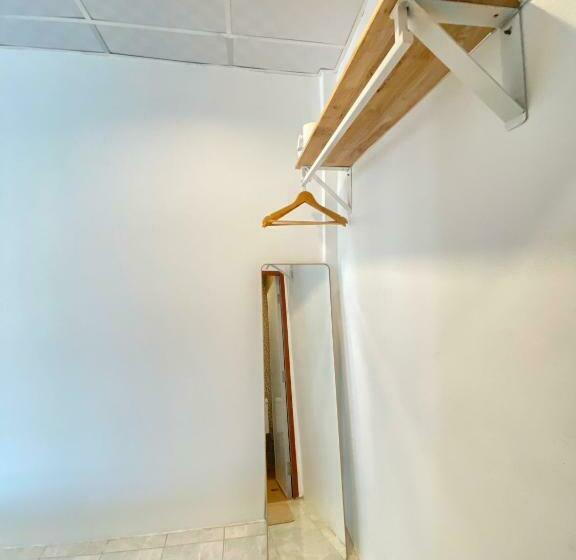 Номер Стандарт, Baan Hall Hostel