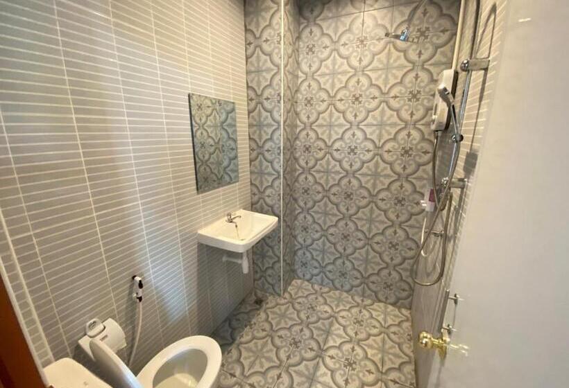Четырехместный Номер Стандарт, Baan Hall Hostel
