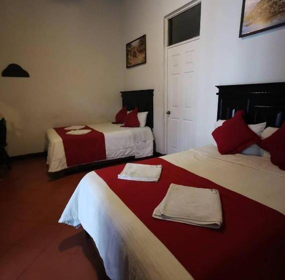 Quarto Estandar 2 Camas Casal, Colonial