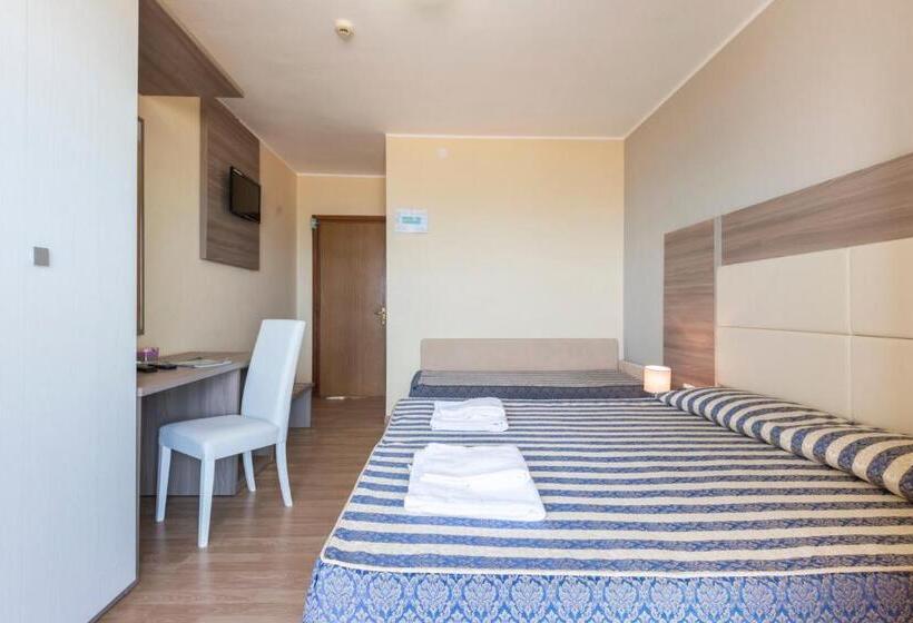 Triple Room Sea View, Columbus