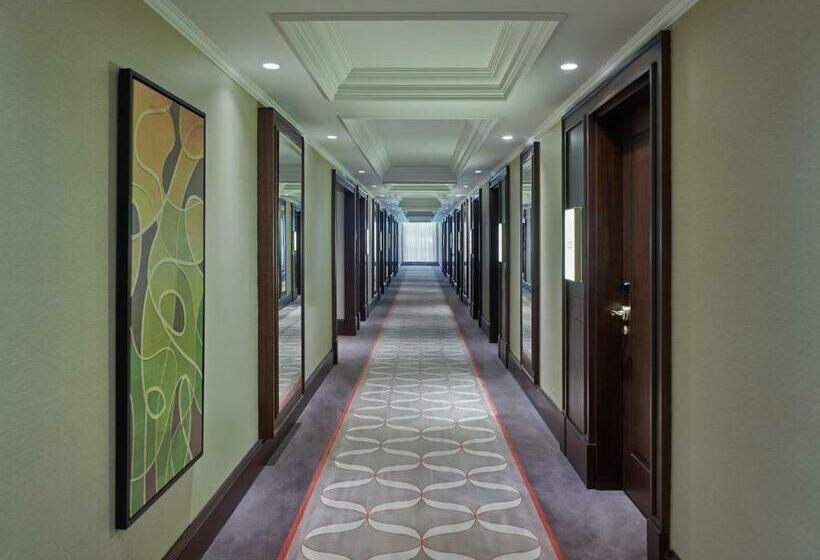 اتاق لوکس, Elite World Grand Istanbul Basin Ekspres