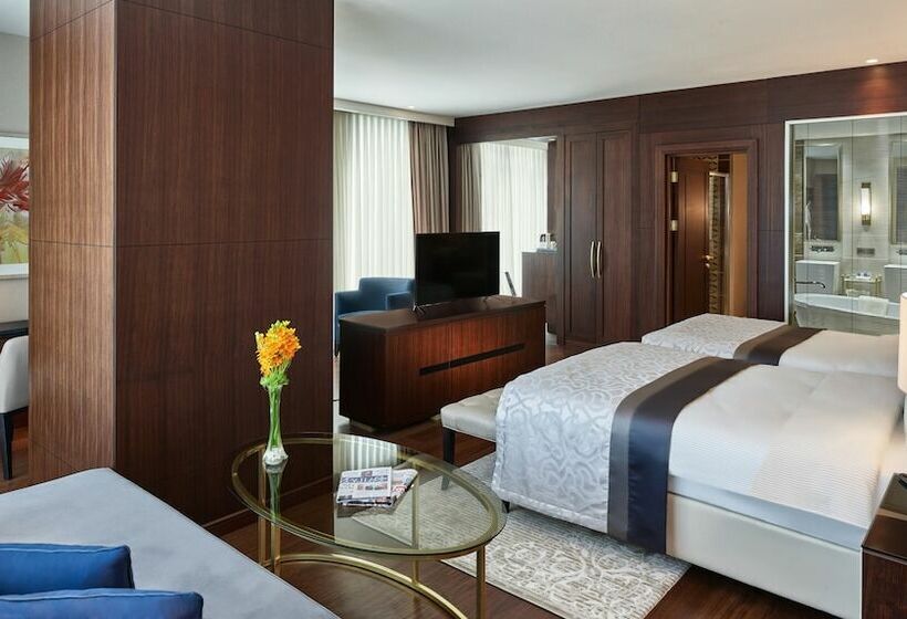سوییت, Elite World Grand Istanbul Basin Ekspres