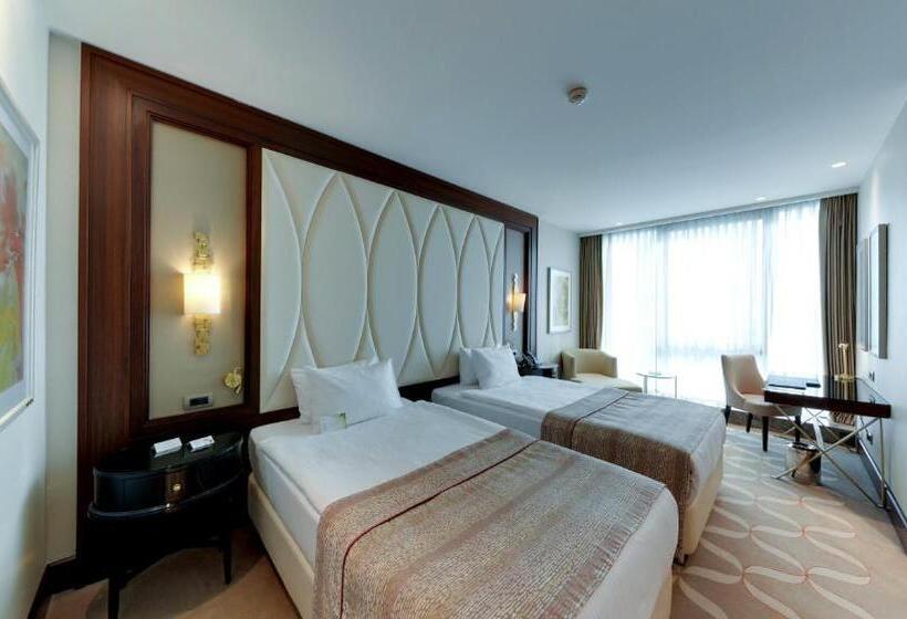 اتاق پرمیوم, Elite World Grand Istanbul Basin Ekspres
