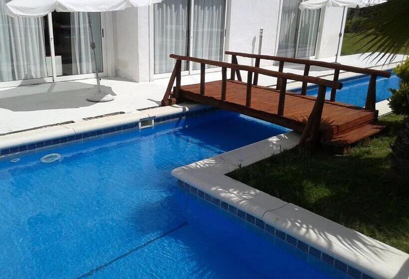 اتاق استاندارد سه نفره, Punta Del Este Arenas