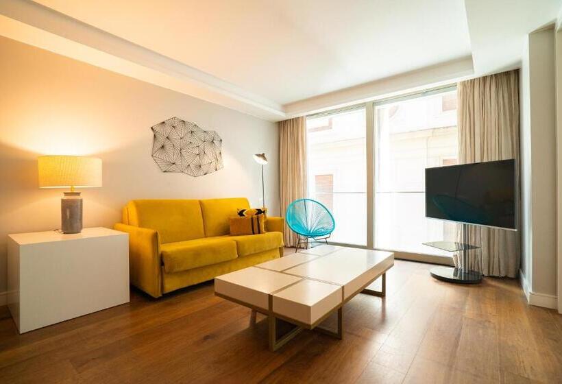 Habitación Cuádruple Clásica, Smartrental Collection Centric Ii