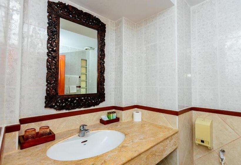 Номер Deluxe Вид на Море с Балконом, Ao Nang Bay Resort