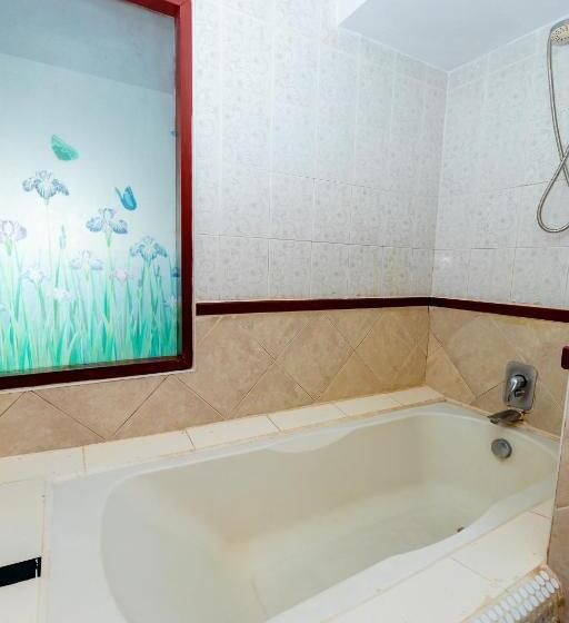 Люкс с гидромассажем, Ao Nang Bay Resort