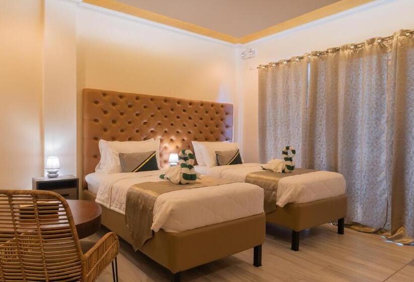 اتاق استاندارد با چشم‌انداز استخر, The Mayana Resort