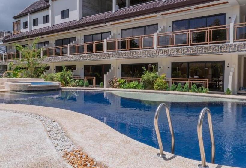 اتاق استاندارد سه تخته با چشم‌انداز استخر, The Mayana Resort