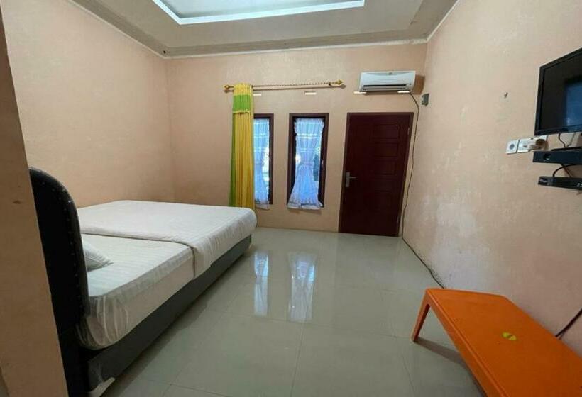 Номер Deluxe, Oyo 92464 Efniati Homestay Syariah