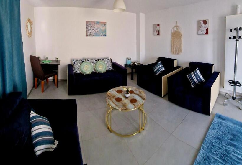 Habitació Quàdruple Deluxe, Mbi Smart Central