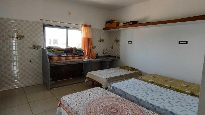 带1个卧室的公寓, Oyo Home 81057 Mahakali Homestay