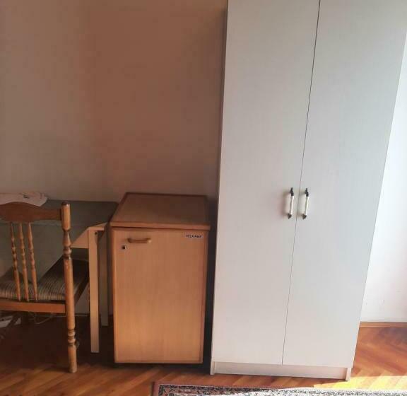اتاق استاندارد سه نفره, Magyar Csárda és Vendégház